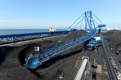 Грузооборот крупнейшего на Северо- Западе России угольного терминала за 9 месяцев 2016 года вырос до 13 млн. тонн.